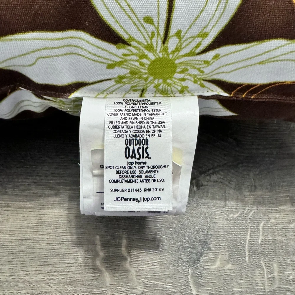 JCPenney Outdoor Oasis Throw‎ Pillow NWT